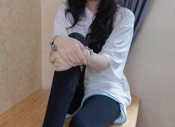 BoBoSocks袜啵啵 – 在粉棉袜和芝士之间徘徊，分享她的写真集，成就你内心的小确幸