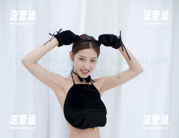 LEEHEEEXPRESS-LEBE图包，里面的G.su(全智秀)像是从诗里走出来的，那种不自觉的优雅。