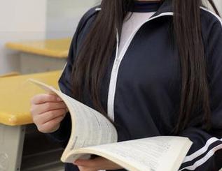 MFStar模范学院 – 高清图库收录SiByl李思宁：这高跟鞋只想，让每个字母都站着走出画框！