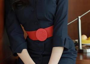 MFStar模范学院 – 汐汐爱吃草莓内衣写真:在变化与静谧中寻找那一丝出其不意的小美好!