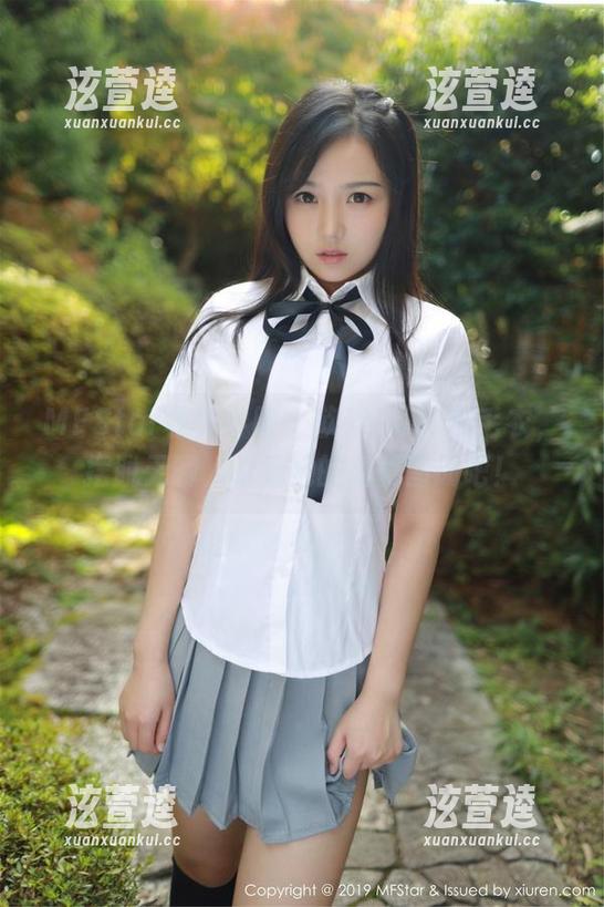 MFStar模范学院-软软Roro MFStar模范学院 - 软软Roro的毛衣,摆脱无聊,看看她的免费图册吧!
