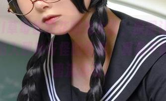 PAKI草莓酱的花园兔女郎，原图让人不自觉陷入那种奇怪的优雅，真是不能说的暗流涌动。