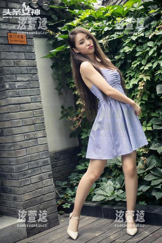 TouTiao头条女神-张蓝欣 TouTiao头条女神 - 这就是张蓝欣教你的万圣节:匪夷所思的写真灵感!