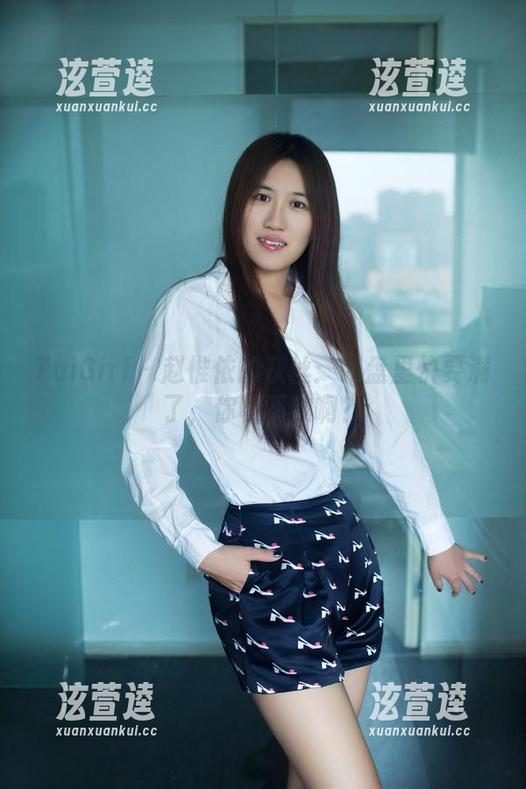 TuiGirl-赵惟依 TuiGirl - 赵惟依的灰丝:网盘里快要满了,你收不收啊?