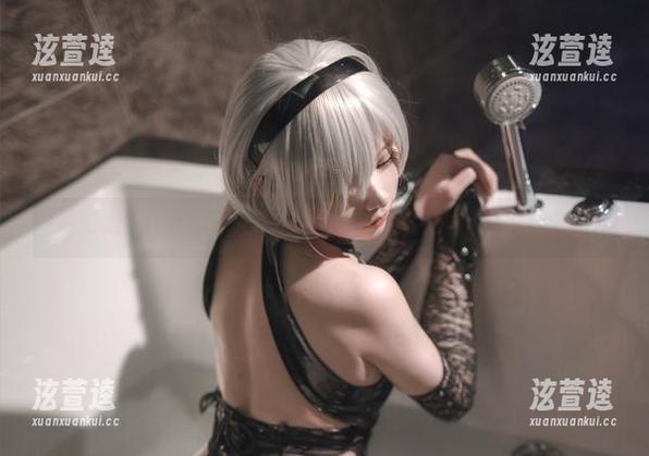 Uki雨季 说好的Uki雨季模特儿?2B与A2的写真让你留下印象!