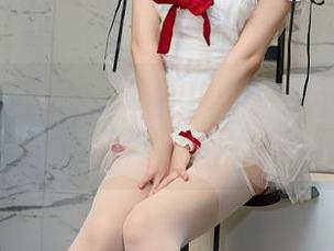 Xiuren秀人网 – 小声说一句,Lovely璐璐的红裙写真,福利满满,敲可爱
