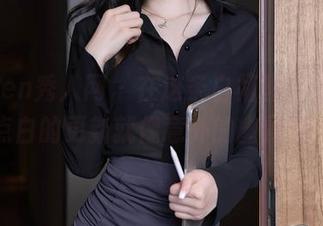Xiuren秀人网 – 在这条白裙里，伊丽莎有点白的更新就像意外的幽默包袱！