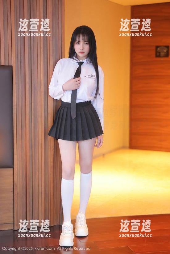 Xiuren秀人网-周大萌 Xiuren秀人网 - 一张海边写真就把我看得目瞪口呆,周大萌,我要是有你半分帅气也不错啊!