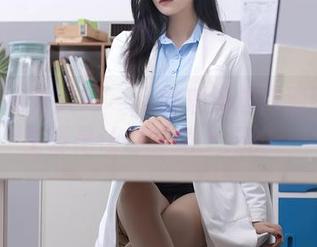 Xiuren秀人网 – 夏馨瑶海边高清图包:主要是让你嘴角上扬的。