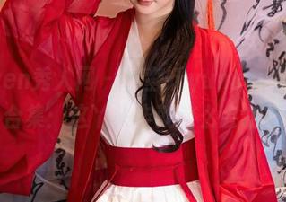 Xiuren秀人网 – 小蛮妖yummy的少女合集:这丫头咋就这么会拍?