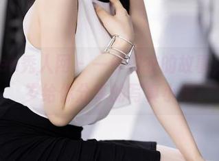 Xiuren秀人网 – 一件内衣的故事，岁小岁给你分享的写真小趣