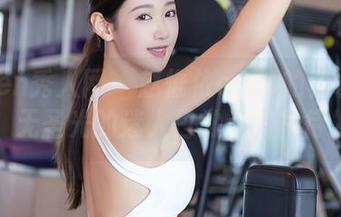 Xiuren秀人网 – 赵惟依coco的套装生涯，无圣光的迷人日常，图片待发