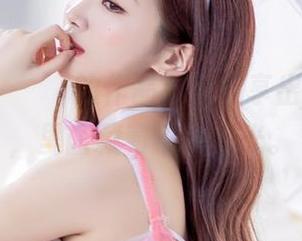 Yebin(전예빈)的作品忍，分享出来才发现，里面藏着不少冷光。