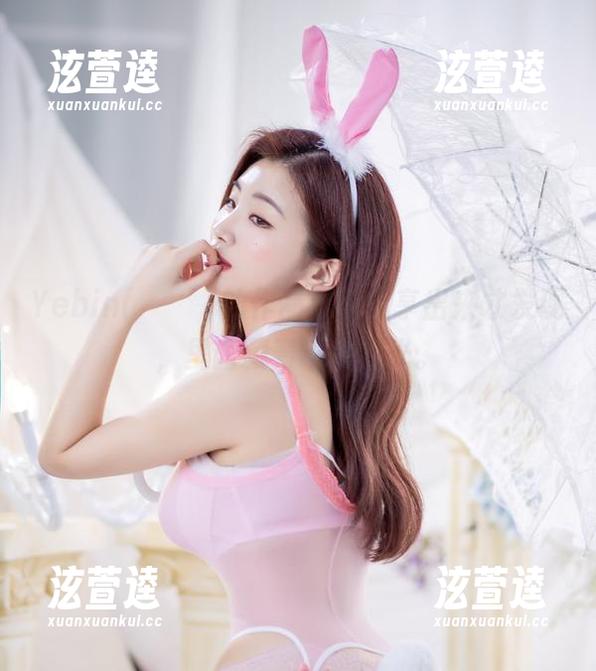 Yebin(전예빈)的作品忍，分享出来才发现，里面藏着不少冷光。