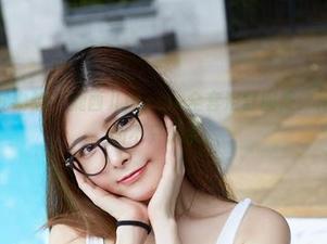 YouWu尤物馆 – 婕西儿jessie全套浴缸图集:泡沫中闪烁的不只是水。