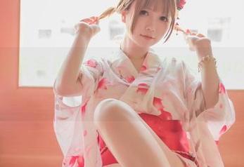 如果泳衣会说话，它会默默赞美yoko夏宅的美图