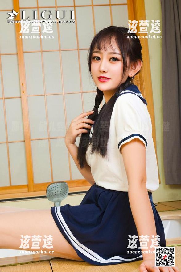 丽柜-敏儿 丽柜 - 敏儿变身护士,要不要做我的‘健康’顾问?美图立即下载!