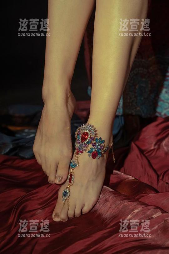 免费领取云溪溪修女团图包，随意浏览，别藏着掖着！