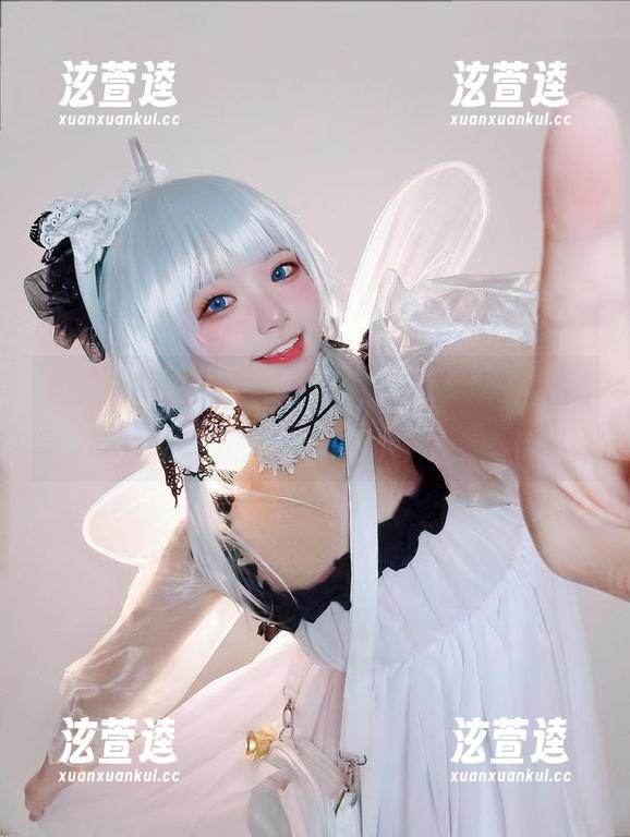 伊喵君_Nya 梦游青海湖,伊喵君_Nya带来碧蓝航线泳装精选套图,水面倒影也要看!