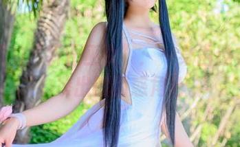 你夏夏的“祈愿巫女”：一身由选衣服拼凑出的困惑角色