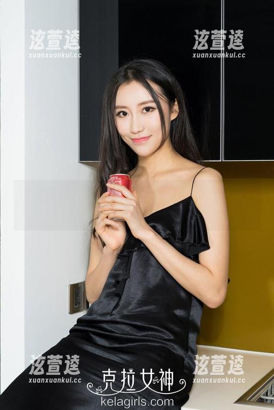 克拉女神-周迪 克拉女神 - 周迪和学妹:这些私拍图片让我怀疑我的人生选择