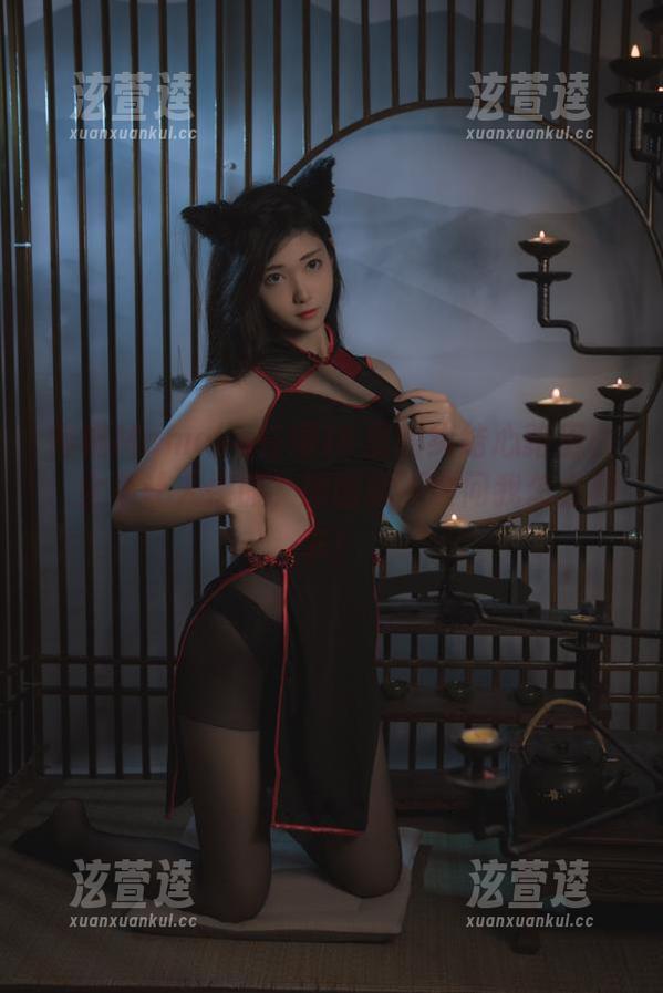 南桃Momoko在绿JK里的纠结心路历程：全集让人捧腹，原图就不要问我怎么回事！