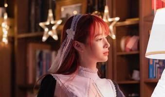 蓝白少女图集，上演了叉子宝宝的“美丽后宫”，万万没想到啊！