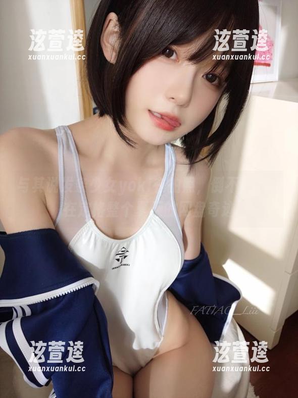 发条少女yoki 与其说发条少女yoki在拍照,倒不如说她在定格整个夏天的网盘奇迹
