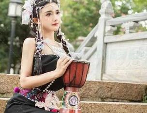 微密圈 – 愿我也有古阿扎的眼镜，在线高清看起来太美了！