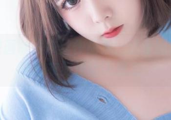喵糖映画制服灰丝作品集:这身制服比换季的衣服还让人想念…