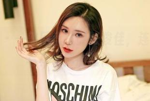 嗲囡囡 – 一部网盘里的张俊佳,连学妹的写真也悄悄流传。
