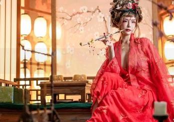 当夏小秋秋秋穿上皮衣，那“免费照片”请见谅我的瞩目。