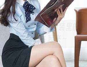 头条女神 – 杜花花，护士装里的花儿，让美图想飞起来～