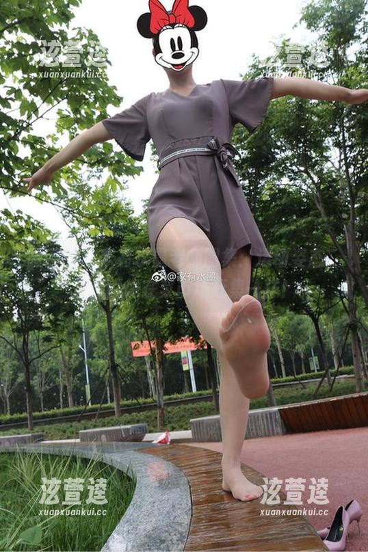 家有水墨老师 微密圈 - 家有水墨老师图集:运动姿态,直接就像在菜市场赶集一样!