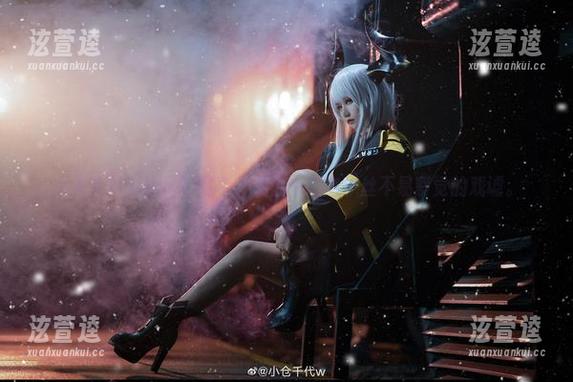 小仓千代w 小仓千代w的定制写真,怨仇中透出一丝不易察觉的戏谑。