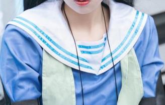妃咲的私拍,来自小和甜酒的相机,这画面让我想起某种甜甜的气泡饮料。
