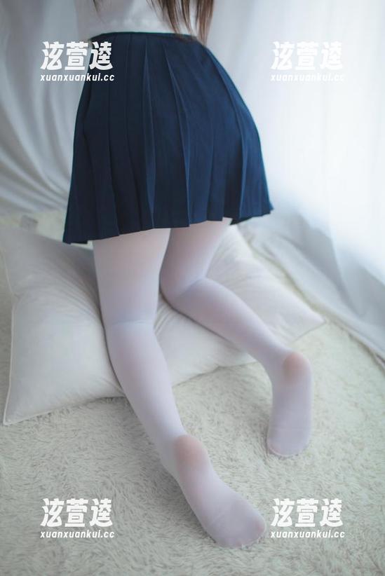 少女秩序 - 小满最新灰丝图集：别以为你能抵挡得住