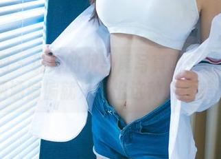 尤果网 – 说好的双马尾写真呢？Mikka涵涵偏偏就只掏出这种魔性美图