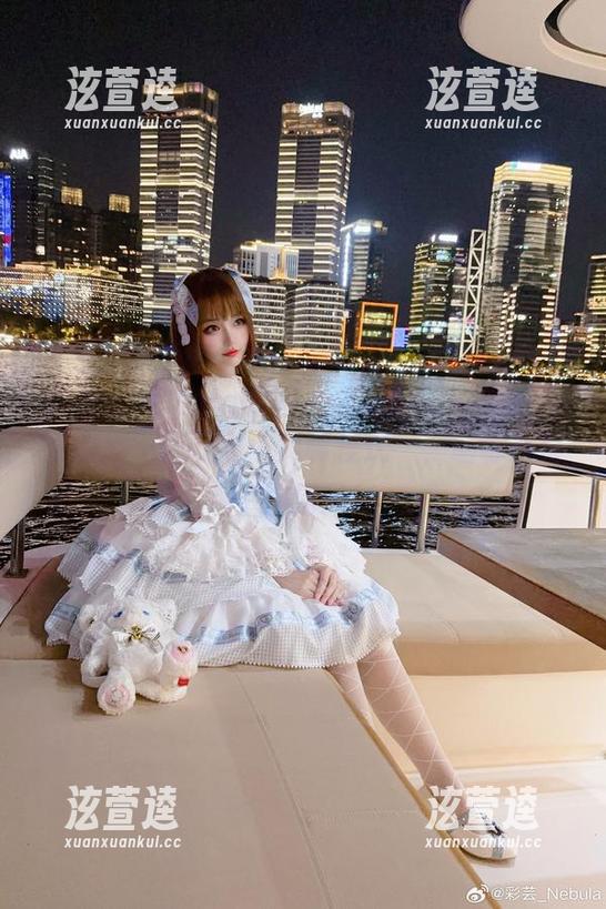 彩芸_Nebula 彩芸_Nebula的图片合集:人形电脑天使心,一旦开启“卖萌模式”,堪称屏幕守护精灵!