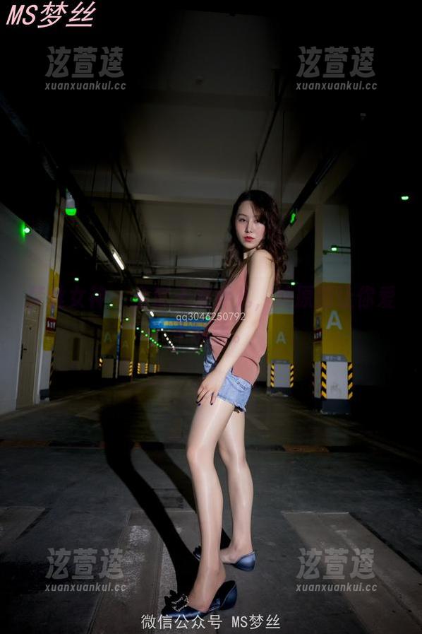 梦丝女神 - 全套天使乔儿，纯原图让你爱不释手。