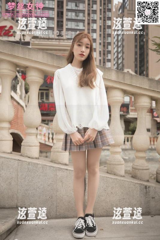 梦丝女神 - 黑衣少女这气场，晓晓得从图库里挑出多少资源啊？