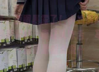 森萝财团 – 原图暴露了！小奶糕Milky的连衣裙塑形科技，真让人咋舌，写真只是一层薄薄的表象…
