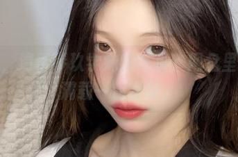 哈哈，清青琴玖学妹的写真，网盘里已经满载一船暧昧。