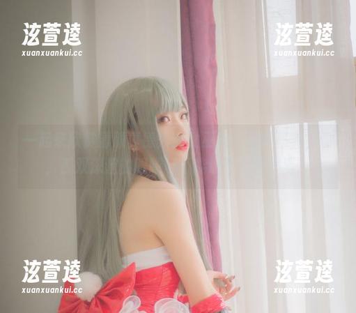 清颜真德秀 一起来欣赏清颜真德秀的女巫造型高清写真,啊,那双深邃的眼睛可不能让我好好思考!
