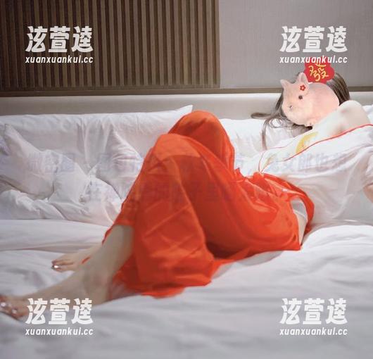 微密圈 - 图包特供：秋冬季节，兔女郎也想在禅院熏的院子里晒太阳。