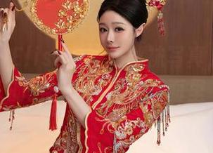 秀人网 – Elise谭晓彤丝袜写真，腿与欲的微妙关系就在画面里