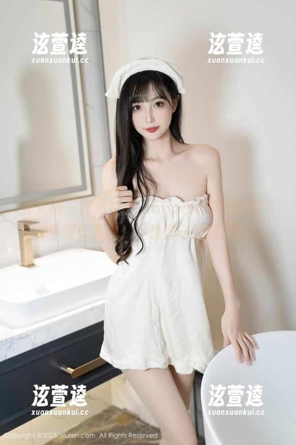 秀人网-Elise谭晓彤 秀人网 - 原图在手,Elise谭晓彤的双马尾似乎在默默说:“快来一起做梦吧”。