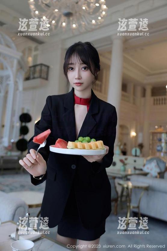 秀人网-Kikibaby 秀人网 - 护士Kikibaby和她不走寻常路的写真集原图大揭密