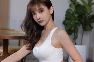 秀人网 – 共享MODEL伊若空姐时光——图库中的闪亮伪装!