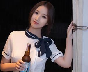 秀人网 – 裤里丝!汁汁的作品集,再来一波轻松时刻